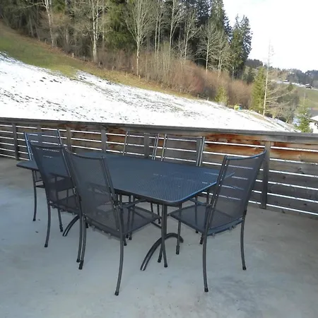 Gletscherblick- By Interhome Zweisimmen